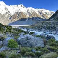 NZ Mt. Cook Hooker Valley Track