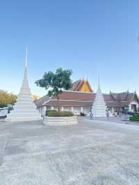 กราบขอพร หลวงพ่อพระประธาน | วัดสระเกศ | กทม.