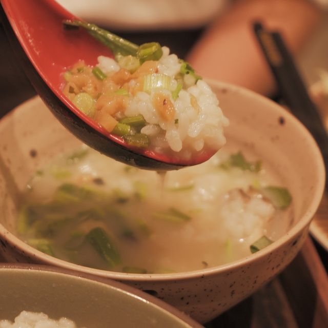 新派潮州菜,蠔仔粥和豆腐鮮美出色 新派潮州菜,蠔仔粥和豆腐鮮美出色