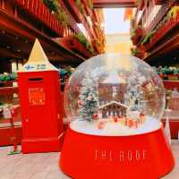 🎄Christmas in The Roof