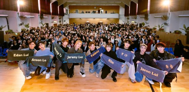 MIRROR ERROR ROVER 학교 투어｜MIRROR ERROR ROVER Christmas School Tour | Lok Sin Tong Young Ko Hsiao Lin Secondary School