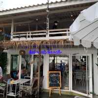 Hideout Beach Café & Bistro ศรีราชา