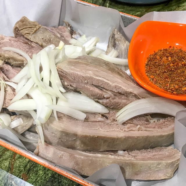 要預訂才能吃到的烤羊腿