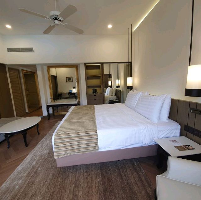 Deluxe Premier Room at Goodwood park hotel