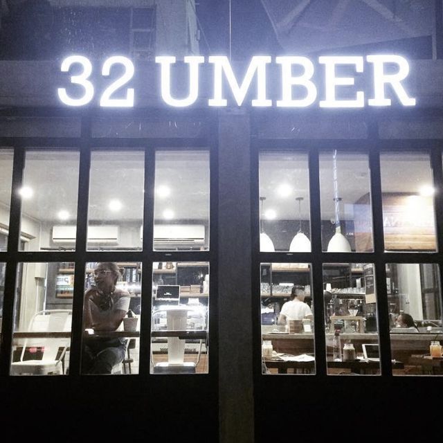 32 Umber Cafe