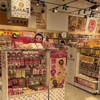 【大阪】なんばグランド花月✨大阪土産がたくさん❣️