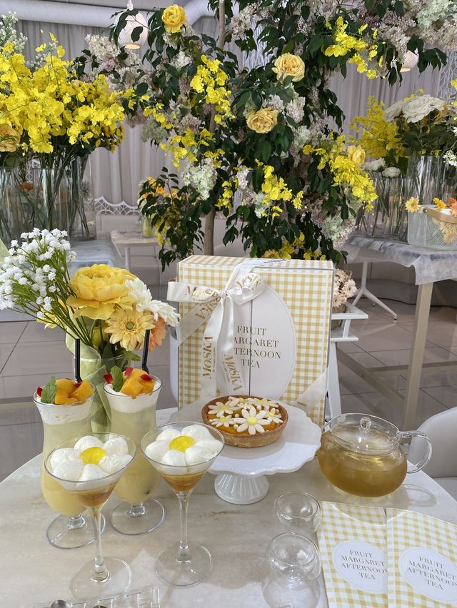 表参道　華やかアフタヌーンティー☕️