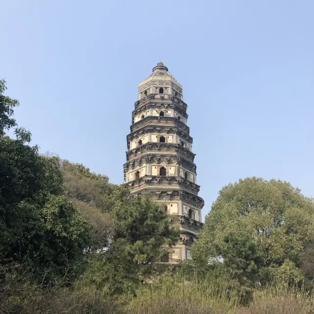 Nice hill to explore nature in Suzhou