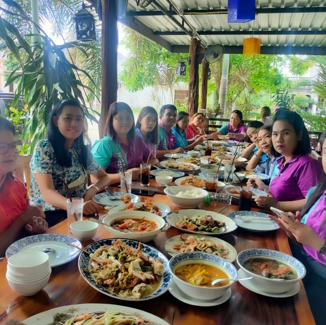 ร้านอาหารครัวครูโฉม