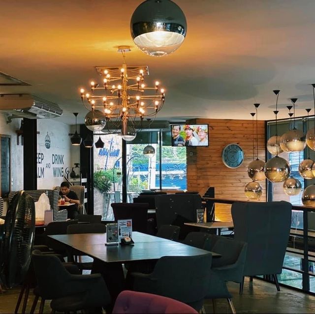 Anytime Cafe, Pattaya ร้านอาหารสไตล์คาเฟ่ 