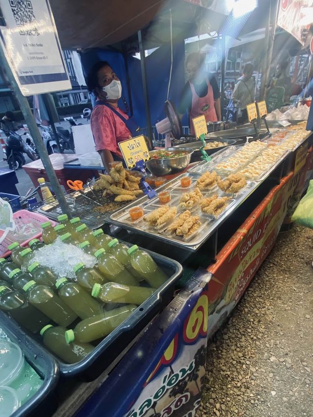 สามแยกตราด-คลองใหญ่ มีแต่ของอร่อย| ตราด