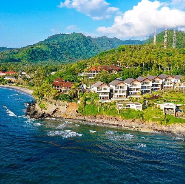 SENGGIGI BEACH, LOMBOK