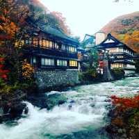 Autumm สวยงามราวภาพวาดสีน้ำมัน