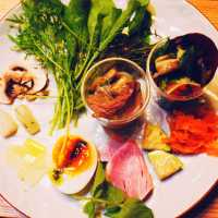 ロングテーブルでお食事会も【EAT LAB】