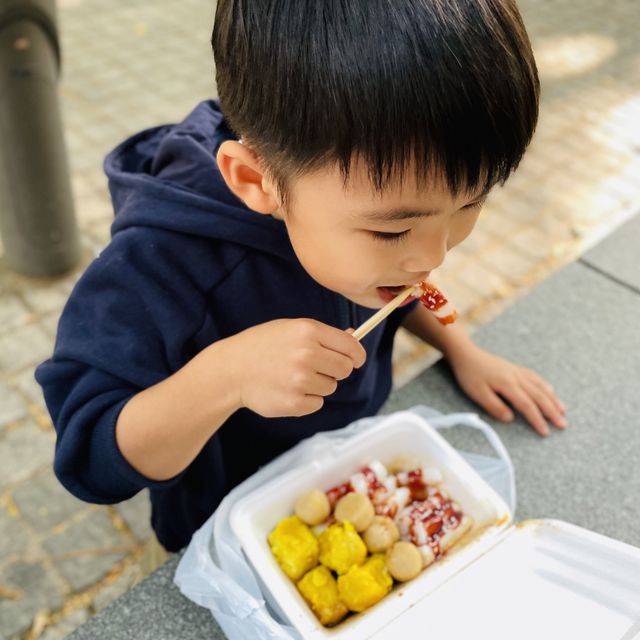 渣哥1996港式人氣懷舊街頭小食店！腸粉魚蛋燒賣魚肉湯好味！