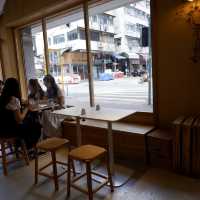 簡約木系中式Cafe