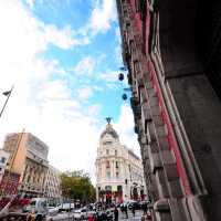 HOLA MADRID