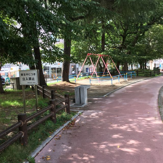 中洲の喧騒にあるオアシス【冷泉公園】