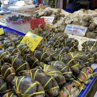 ตลาดสด ลานโพธิ์ นาเกลือ เมืองพัทยา