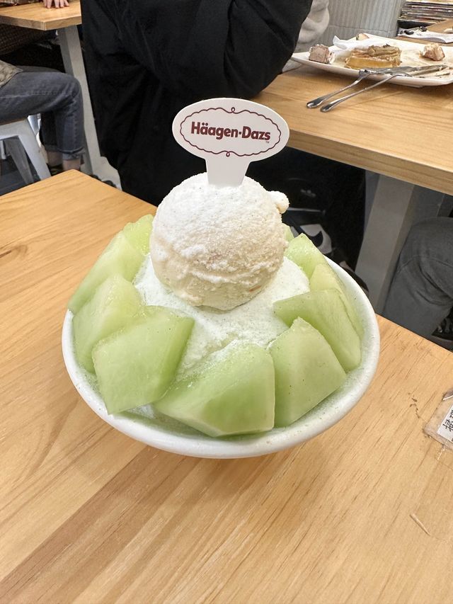 旺角排隊甜品店🙌🏻有很大進步空間🙅🏻‍♀️🙅🏻‍♀️
