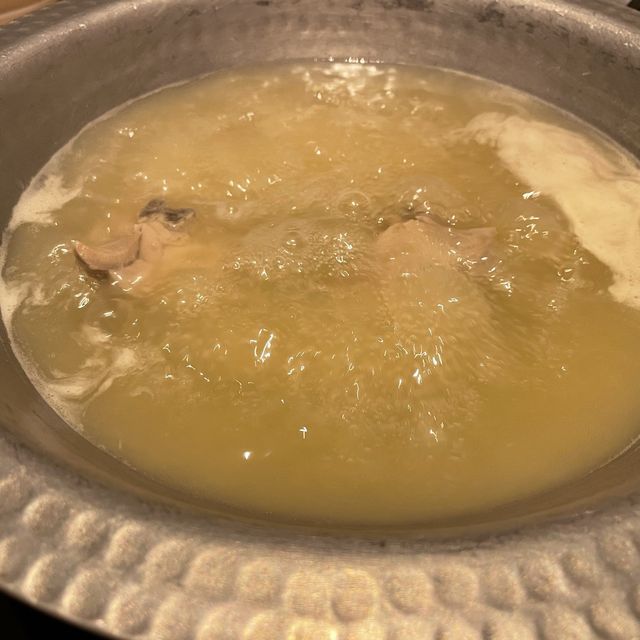 福岡来たら水炊き『華味鳥』