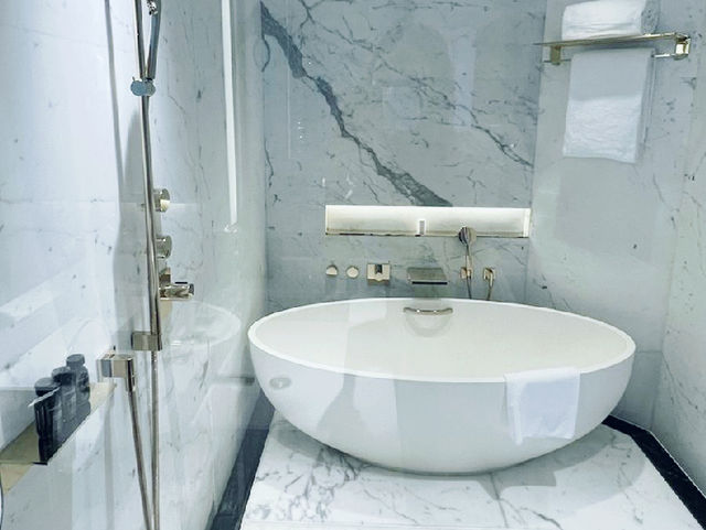 打卡浴缸酒店🛁