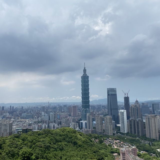 《台北》都市中的淨土—象山親山步道！