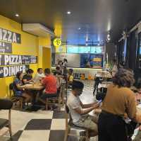 필리핀 최애 피자 프랜차이즈 “YELLOW CAB”