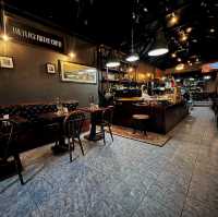 The Black Mirror Coffee คาเฟ่ในนราธิวาส