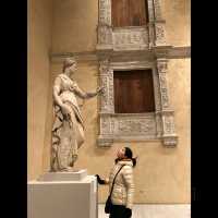มาชม The Met กันค่ะ