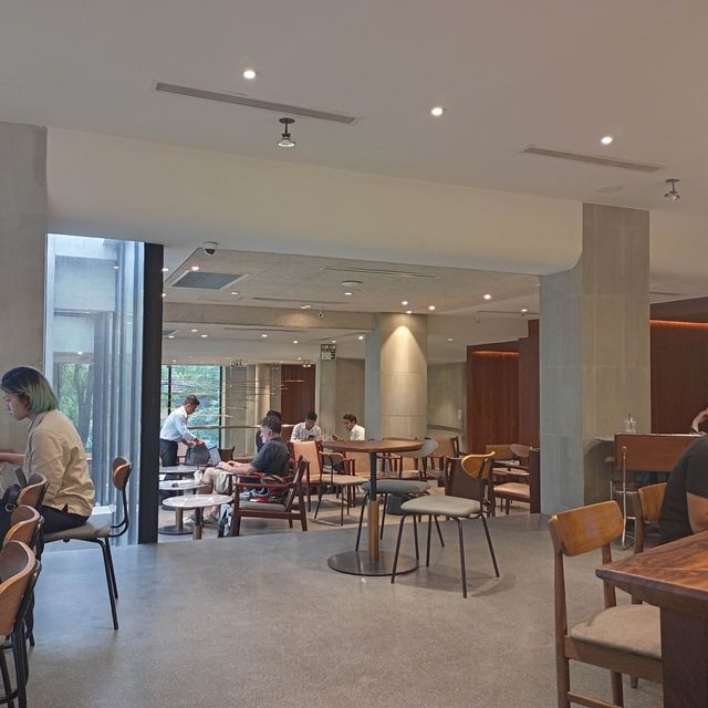 ร้านกาแฟในพนมเปญ