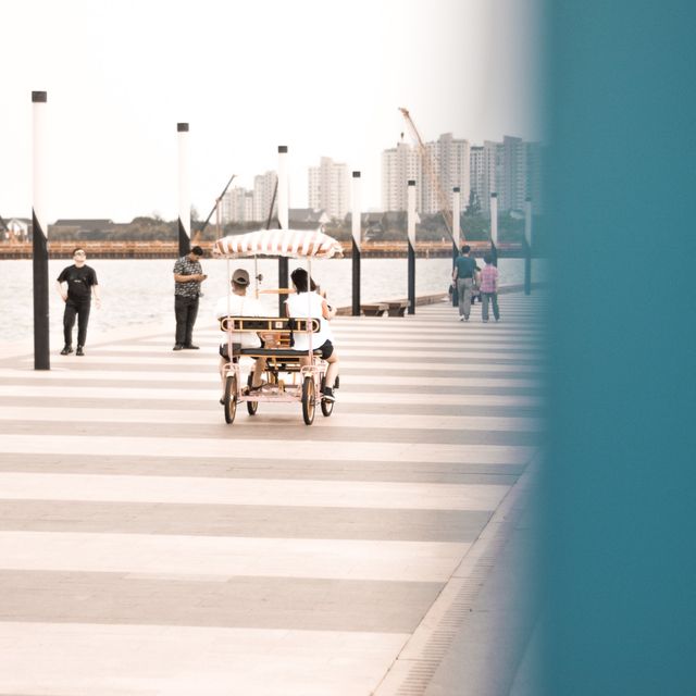 The best lakefront walk in Suzhou! 