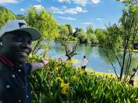 Hanging out by the lake at Shilihetan, Huaxi 