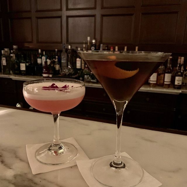 The Long Bar at the Waldorf Astoria - Shangha
