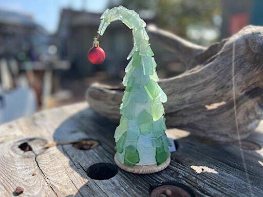 Grinchy Sea Glass Tree | Happy Hour Glass Works