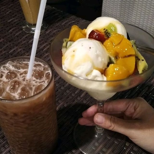 Comic Cafe