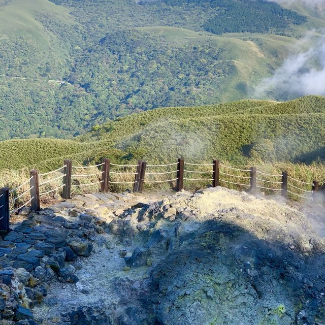 陽明山國家公園｜七星山主峰、東峰🏔我登頂啦～