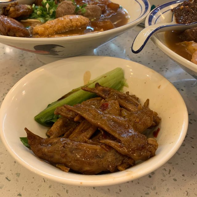 銅鑼灣超抵食車仔麵店🍜懷舊屋邨裝修風格🪑🚪
