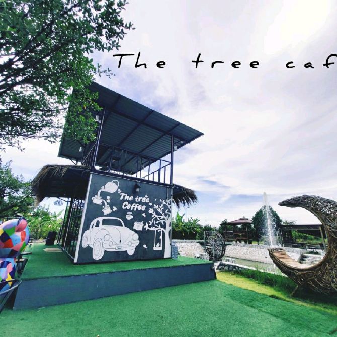 The tree × camping cafe คาเฟ่กลางทุ่งนา 🍃