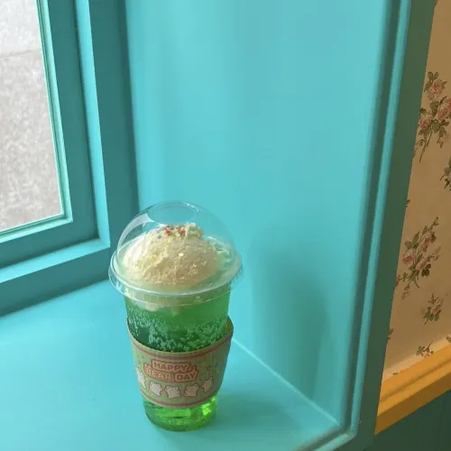 韓国/ソウル【合井】カラフルで全部がとってもかわいいカフェ💚💛🧡