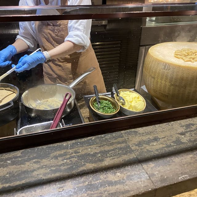 中秋Hyatt centric lunch buffet  中秋Hyatt centric lunch buffet