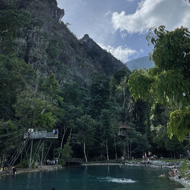 เที่ยวลาว ผาหนามไซ