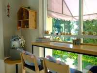 คาเฟ่ในบ้าน อบอุ่นเหมือนทานขนมที่บ้าน 🏡