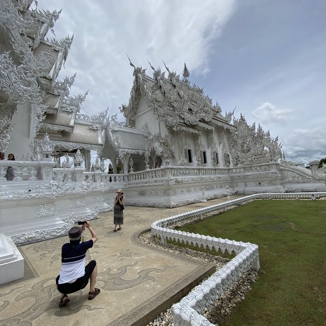 Wat Rong Kuhn - White Temple, Thailand 
