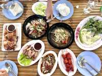 ส้มตำโรงปลาแดก ไก่ย่างวิเชียรบุรี