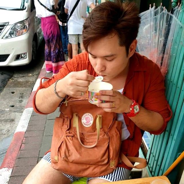 ตำนานขนมบัวลอย ย่านแพร่งนรา