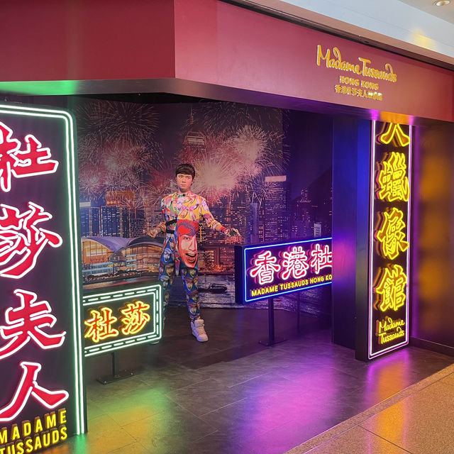 一次與近百位名人明星影相