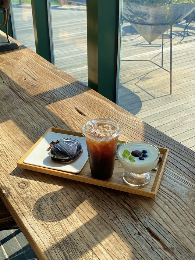 거제에 있는 초대형 식물 카페, 외도 널서리