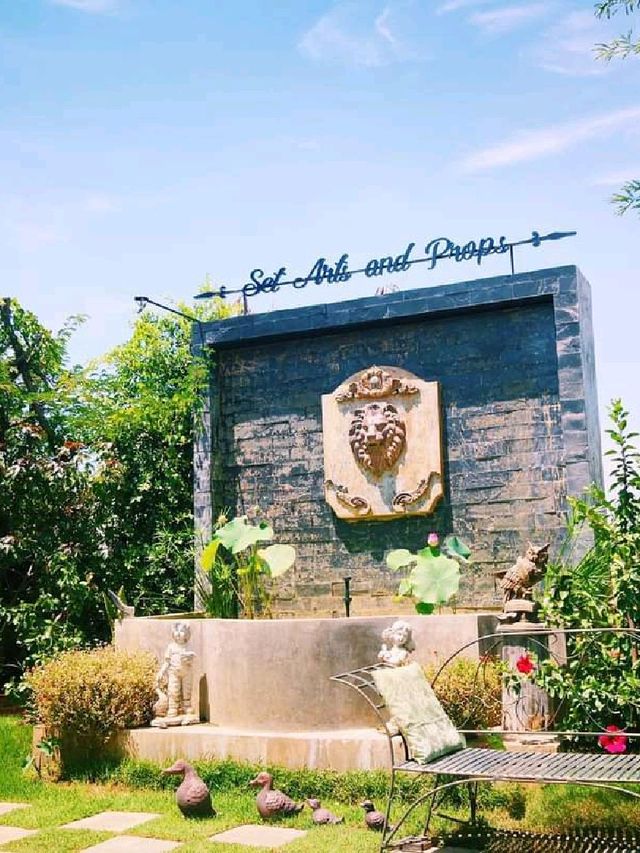 Set Arts and Props Cafe & Bistro 🌹