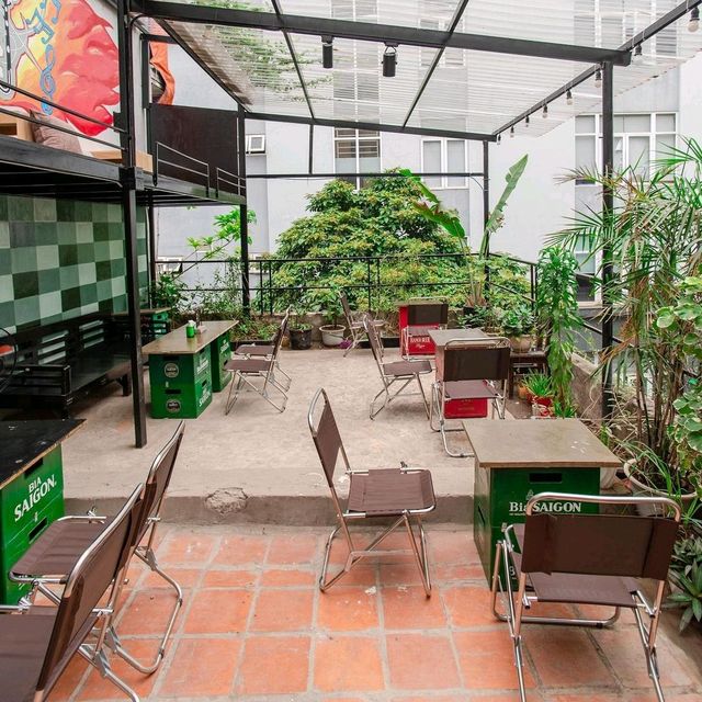 QUÁN NƯỚC CHỜI ĐẤT